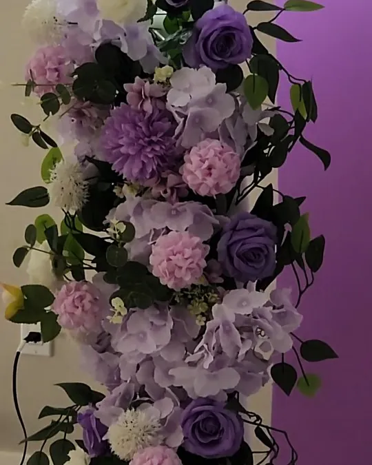 Flower column: Baby celebration
